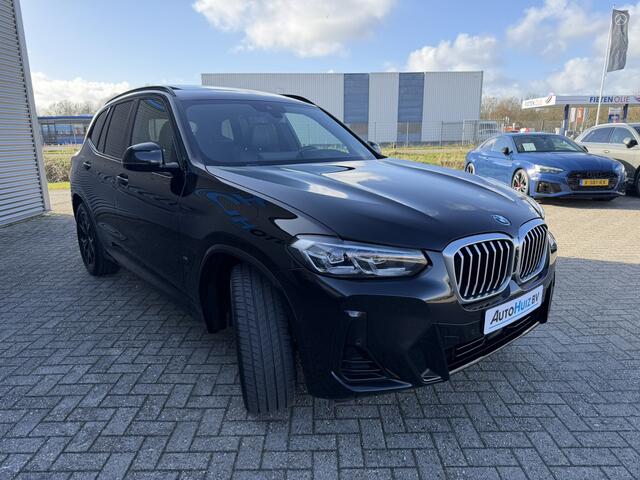 BMW X3 xDrive30e High Executive M Sport Panoramadak 19 Inch LED Keyless Entry Elek. Stoelverstelling ACC Head-Up Display