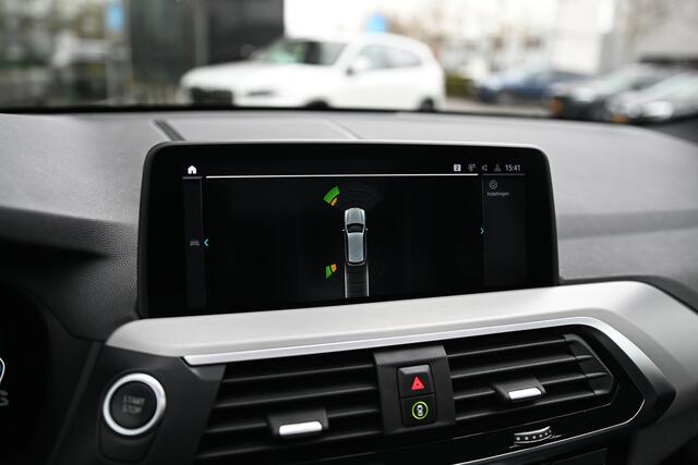 BMW X3 xDrive30e High Executive M Sport Automaat / Panoramadak / Sportstoelen / Comfort Access / Harman Kardon / Getint glas / LED