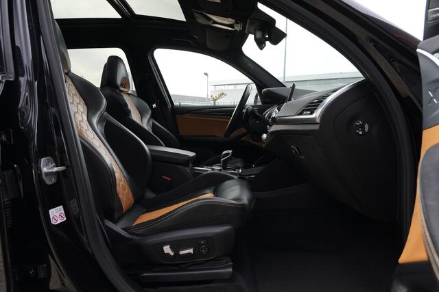 BMW X3 M Competition 800pk Panoramadak/Stoelverwarming/HUD/H&K