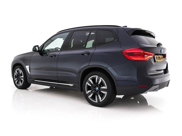 BMW X3 iX3 High Executive 80 kWh [ 3-Fase ] {SOH-98%} (INCL-BTW) Aut. *PANO | LEATHER | HARMAN/KARDON | FULL-LED | BLINDSPOT | MEMORY-PACK | DIGI-COCKPIT | HEATED-SPORTSEATS | KEYLESS | TOPVIEW | DAB+ | NAVI-FULLMAP | HEAD-UP | ...