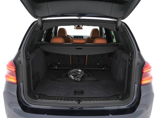 BMW X3 iX3 High Executive 80 kWh [ 3-Fase ] {SOH-98%} (INCL-BTW) Aut. *PANO | LEATHER | HARMAN/KARDON | FULL-LED | BLINDSPOT | MEMORY-PACK | DIGI-COCKPIT | HEATED-SPORTSEATS | KEYLESS | TOPVIEW | DAB+ | NAVI-FULLMAP | HEAD-UP | ...