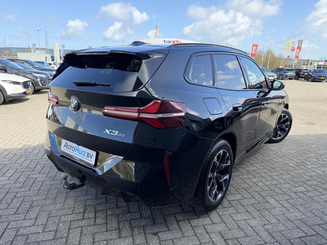 BMW X3 20 xDrive M Sport Panoramadak Trekhaak Leder ACC LED Achteruitrijcamera Stuurwielverwarming