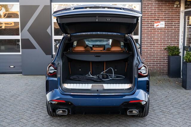 BMW X3 xDrive30e High Executive M Sport | Panorama | Head-Up | Laser | Comfort Access | Trekhaak | 20' Inch |