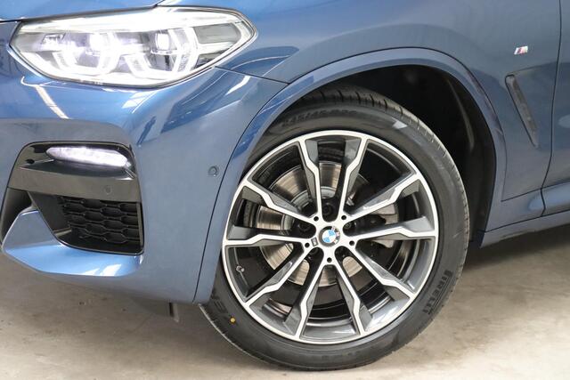 BMW X3 xDrive20i High Executive M Sport Pakket Automaat / Live Cockpit Professional / Driving Assistant Plus / Trekhaak / Adaptieve LED-koplamp / Leder / Hifi / 20 Inch / Stoelverwarming / Achteruitrijcamera / Extra Getint Glas / Shadow Line / DAB / Geluidsisole