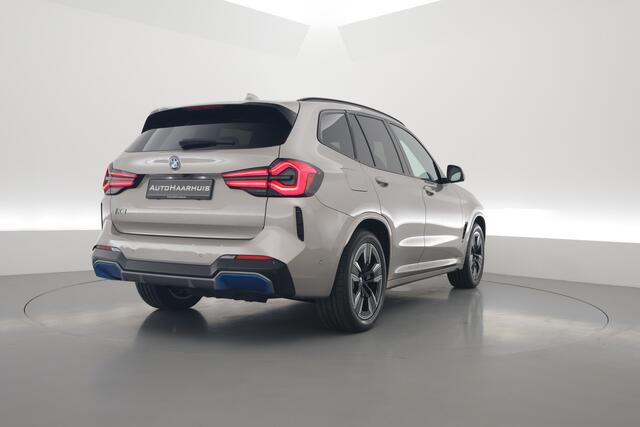 BMW X3 iX3 M Sport 80 kWh | Rijklaar! | Pano | Adapt. Cruise | Camera | Keyless | Leder | Stoelverw.
