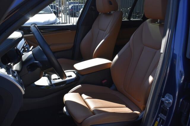 BMW X3 iX3 Pano /trekhaak /leer Inspiring