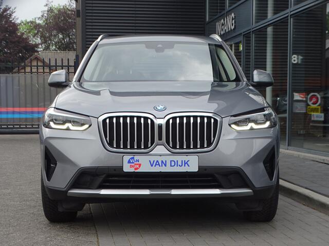 BMW X3 xDrive30e Live Cockpit Plus Geluidsisolerende ruiten LED-koplampen Sportstoel 18''LM Velgen