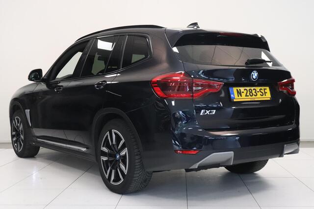 BMW X3 iX3 Executive 80 kWh | Panoramadak | SoH 95,6% | Camera | Adaptieve cruise | LED koplampen |
