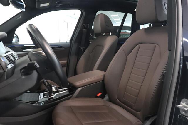 BMW X3 iX3 Executive 80 kWh | Panoramadak | SoH 95,6% | Camera | Adaptieve cruise | LED koplampen |