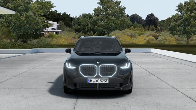 BMW X3 30e xDrive M Sport Automaat / Panoramadak / Trekhaak / Sportstoelen / Parking Assistant Plus / Adaptieve LED / Comfort Access / Live Cockpit Professional