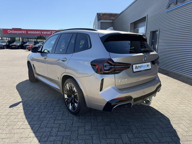 BMW X3 iX3 High Executive 80 kWh M Sport Panoramadak Trekhaak Leder Harman-Kardon 20 inch 360 Camera Camera