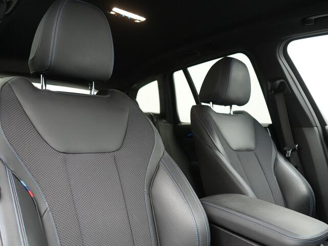 BMW X3 xDrive30e M Sport PHEV 293pk Dealer O.H. | Trekhaak Af Fabriek | Head Up | Cruise Control | Camera | Sportstoelen Verwarmd | Harman & Kardon | Keyless | Blis | Apple Carplay | Sfeerverlichting | 20''L.M. | Navigatie | DAB | Plug In Hybrid |