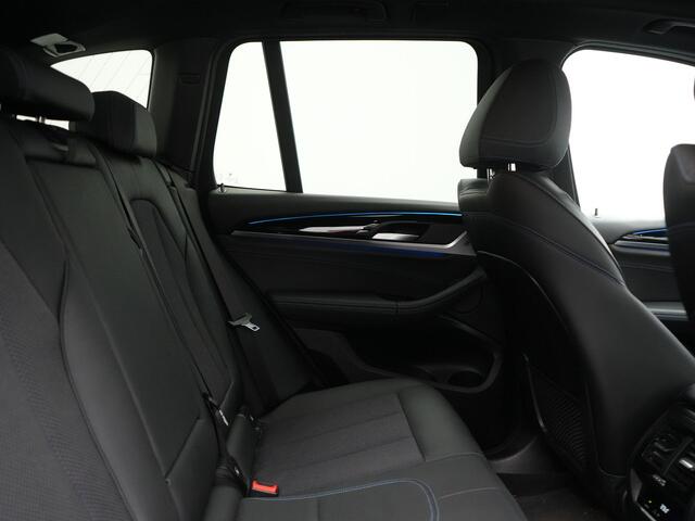 BMW X3 xDrive30e M Sport PHEV 293pk Dealer O.H. | Trekhaak Af Fabriek | Head Up | Cruise Control | Camera | Sportstoelen Verwarmd | Harman & Kardon | Keyless | Blis | Apple Carplay | Sfeerverlichting | 20''L.M. | Navigatie | DAB | Plug In Hybrid |