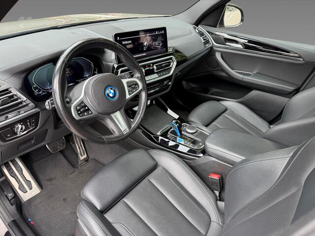 BMW X3 iX3 Driving Assistant Professional | Achteruitrijcamera | panoramadak | Alarmsysteem klasse 3 | Parking Pack