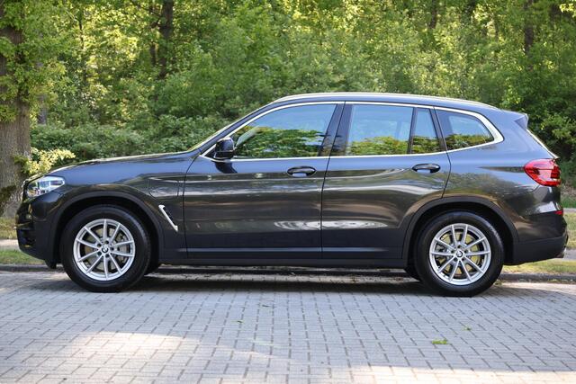 BMW X3 xDrive30e eDrive Edition Org NL | Elektrische trekhaak | DAB | Navi | Adap LED koplamp | Stoelverwarming | Hifi | Grootlichtassistent | Etc.
