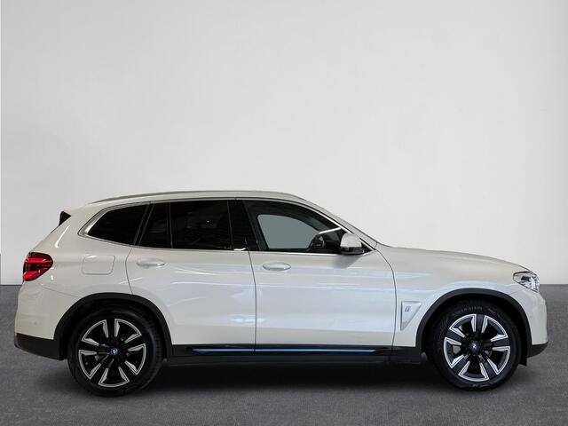 BMW X3 iX3 Executive 80 kWh | 98.6% SOH! | Pano | Leer | AllSeason | Navi | LED ( Vestiging - Nieuwegein )
