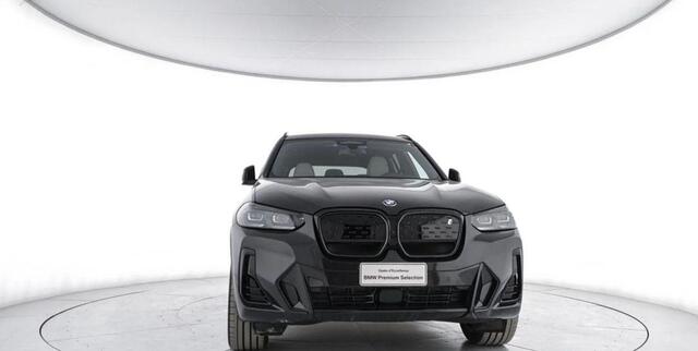 BMW X3 iX3 High Executive 80 kWh *Wordt verwacht eind mei 2026!