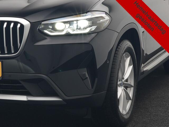 BMW X3 xDrive30e High Executive FACELIFT PHEV 293pk Dealer O.H. | Trekhaak Af Fabriek | Panodak | Camera | Lederen Sportstoelen Verwarmd | Apple Carplay | Park Assist | Navigatie | DAB | 18''L.M. | Plug In Hybrid |