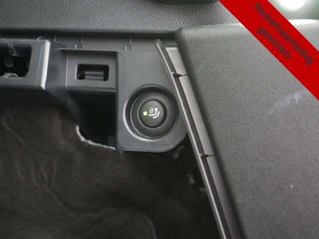 BMW X3 xDrive30e High Executive FACELIFT PHEV 293pk Dealer O.H. | Trekhaak Af Fabriek | Panodak | Camera | Lederen Sportstoelen Verwarmd | Apple Carplay | Park Assist | Navigatie | DAB | 18''L.M. | Plug In Hybrid |