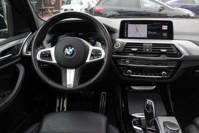 BMW X3 xDrive30e High Exe. M Sport / Panoramadak / Camera / Head-up / Leder / 20'' / DAB / CarPlay / Dodehoek / Cruise Control Adaptief