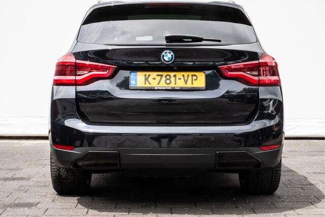 BMW X3 iX3 High Executive 80 kWh SOH 96% Panoramadak/ Head up/ 360 Camera/ Harman-Kardon/ Leer/ Stoelverwarming/ Carplay
