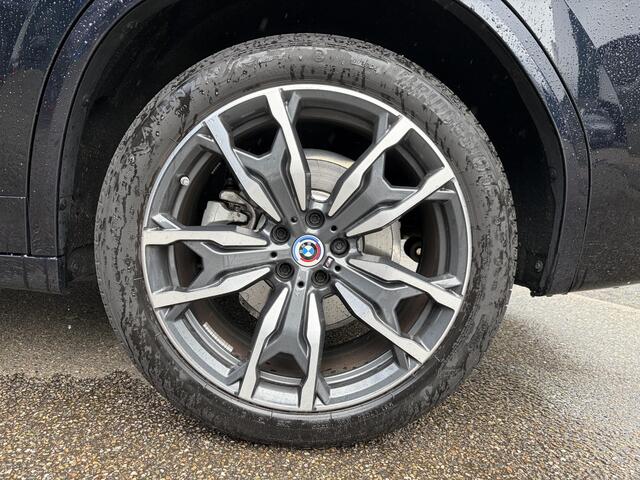 BMW X3 xDrive30e High Executive PHEV| M-SPORT| ELEK. STOEL MET MEMORY| 360 CAMERA |PANO| LASER| HEAD-UP DISPLAY| ELEK. ACHTERKLEP| HIFI| ADAPTIVE CRUISE CONTROL| SUPER COMPLEET| RECENT ONDERHOUD GEHAD| RIJKLAAR!|