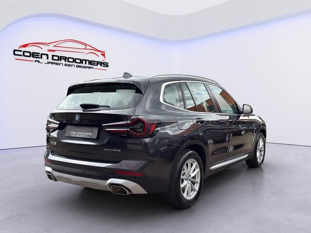 BMW X3 xDrive30e High Executive /Apple Carplay/BTW/Leder/Camera+PDC V+A/Head-up display/Stoelverwarming/Dode-hoek sensoren/3-Zone Climate/Cruise Control/ Elek. achterklep/Elek. trekhaak/(*MET GARANTIE)