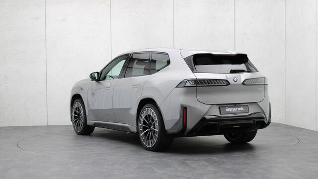 BMW X3 iX3 50 xDrive M-Sport Pro | Massage | Panoramadak | Harman/Kardon | Trekhaak | Head-up | Iconic Glow