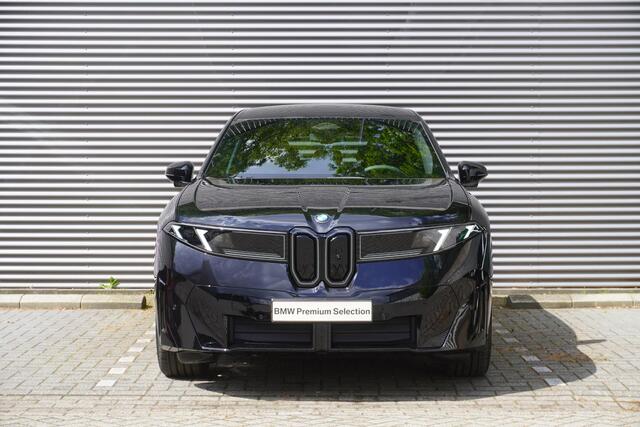 BMW X3 iX3 50 xDrive | M Sportpakket Pro | Trekhaak met elektrisch wegklapbare kogel | 22 inch LM Y-Spaak | Panoramadak met Klimaat Comfort Glas | Highway Assistant | Harman-Kardon Surround Sound System |