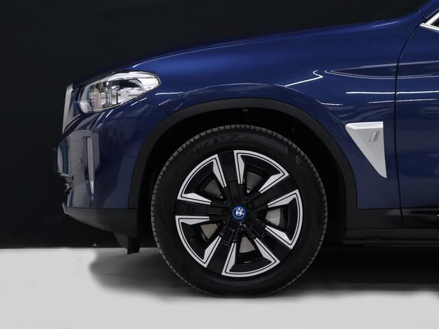 BMW X3 iX3 Executive 80 kWh [SCHUIFKANTELDAK, ADAPTIVE CRUISE, MEMORY, APPLE CARPLAY, ANDROID, CAMERA, PDC, STOELVERWARMING, TREKHAAK, DRAADLOZE OPLADER, NIEUWSTAAT]