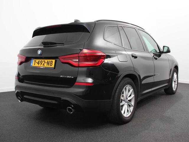 BMW X3 xDrive30e Plug in Hybride Advantage Automaat Navigatie Climate Control Adaptieve Cruise Control Head up display Led Dab Parkeer sensoren V+A Stoelverwarming Camera