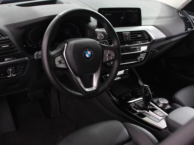 BMW X3 xDrive30e Plug in Hybride Advantage Automaat Navigatie Climate Control Adaptieve Cruise Control Head up display Led Dab Parkeer sensoren V+A Stoelverwarming Camera