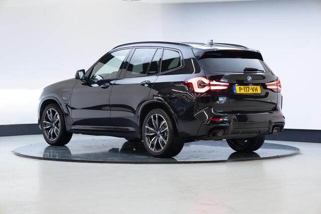 BMW X3 xDrive30e High Executive | M-Sport | HUD | 20 inch |