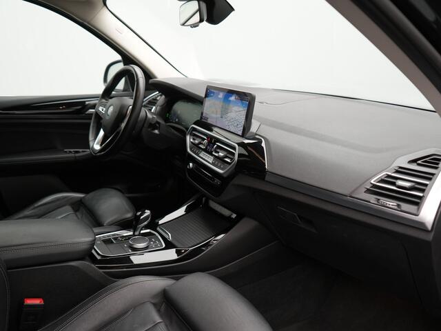 BMW X3 xDrive30e X Line FACELIFT PHEV 293pk Dealer O.H. | 360 Camera | Sportstoelen Verwarmd | Apple Carplay | Hifi Audio | Virtual Cockpit | Navigatie | Cruise Control | DAB | LED Koplampen | 18"L.M | Plug In Hybrid |