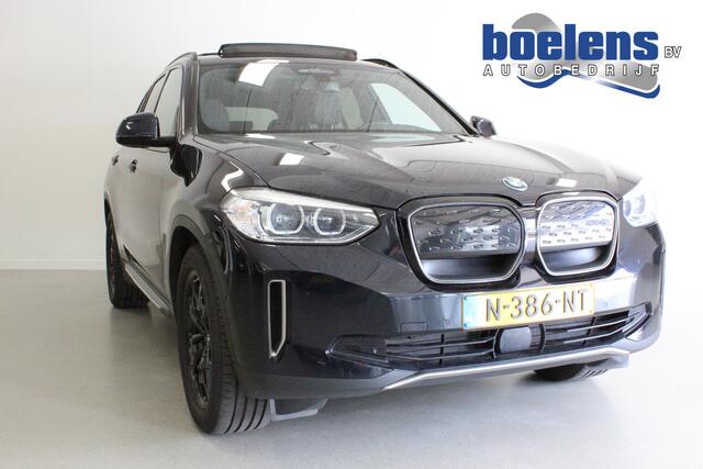 BMW X3 iX3 Executive 80 kWh | TOP-STAAT! | CARPLAY | PANO-DAK | DAB | WEGKL-TRHAAK | LED | 19'LMV | PDC |