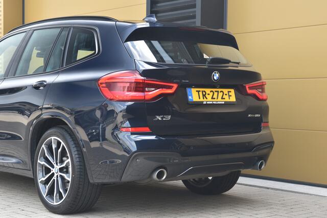 BMW X3 xDrive20i High Executive * M-Sportpakket * Stuurverwarming * Adaptief Onderstel *