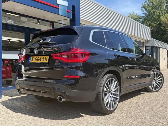BMW X3 xDrive20i High Executive Edition / Automaat / NL-Auto / Facelift / AWD / Dealer-Onderhouden / Vol-Leder / Stoelverwarming / Cruise-Control / Draadloze-Telefoonlader / Elektr.-Achterklep / Climate-Control / LED / Keyless / Apple-Carplay & Android-Auto / DA