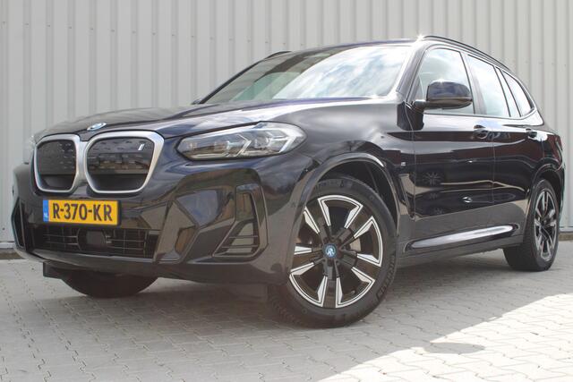 BMW X3 iX3 Executive 80 kWh met Pano | Incl. 12 maanden garantie | SOH 100% | Adaptieve cruise | Elektrische stoelen met geheugen | Stoelverwarming | Navigatie | Rijstrook sensor | Schuif/Kantel dak | Apple Carplay/ Android Auto | Parkeersensoren | Parkeer camer