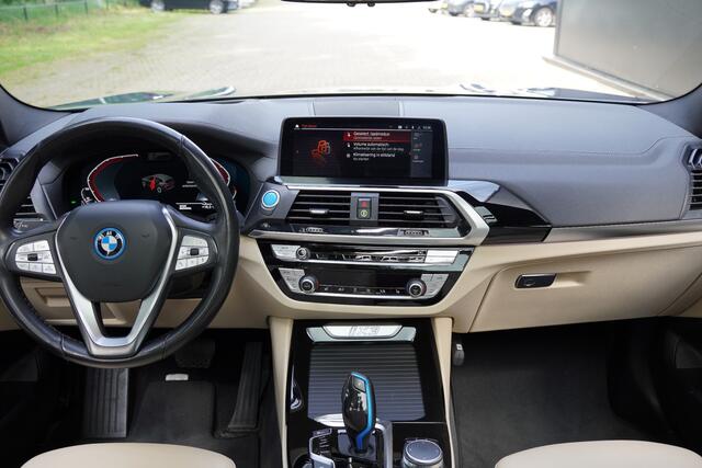 BMW X3 iX3 High Executive 80 kWh / BTW / Panoramadak / Trekhaak / Head up / Harman Kardon /