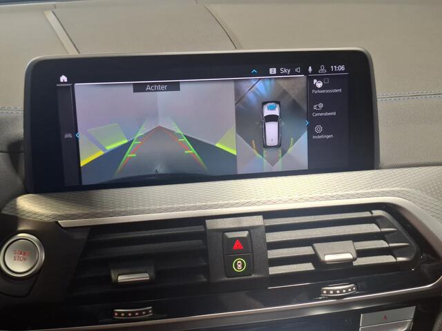BMW X3 xDrive30e High Executive | M-sport | Navigatie/Apple Carplay | LM Velgen 18" | Voorstoelen Verwarmd | Lederen Bekleding | Cruise Control | Elektrisch Glazen Panoramadak | | Active Guard | Airco |