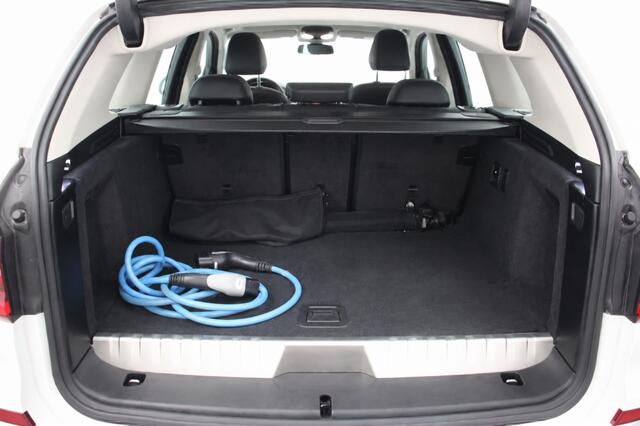 BMW X3 xDrive30e Bns Ed. Plus - Digitaal Cockpit, Carplay, Navi, Leer, Stoelverw.