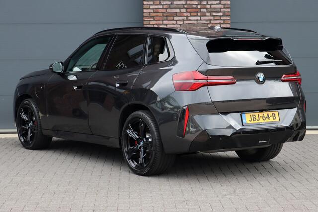 BMW X3 30e xDrive M-Sport Pro | Panoramadak | Memory | Stoelventilatie | Surround Camera | HUD | Verwarmd Stuurwiel | Harman/Kardon | Iconic Glow | Achterbank Verwarmd |