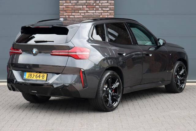 BMW X3 30e xDrive M-Sport Pro | Panoramadak | Memory | Stoelventilatie | Surround Camera | HUD | Verwarmd Stuurwiel | Harman/Kardon | Iconic Glow | Achterbank Verwarmd |