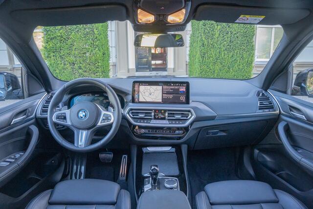 BMW X3 xDrive30e High Executive TREKHAAK | PANO | LASER | HUD | KEYLESS | LEDER DASHBOARD