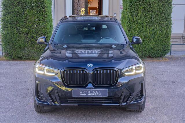 BMW X3 xDrive30e High Executive TREKHAAK | PANO | LASER | HUD | KEYLESS | LEDER DASHBOARD