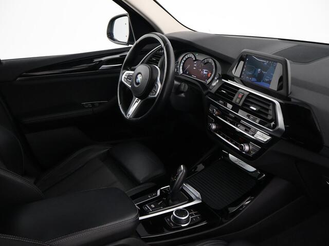 BMW X3 xDrive20i HIGH EXECUTVE M-SPORT + 20 INCH | TREKHAAK | ADAPTIVE CRUISE | DIGITALE COCKPIT
