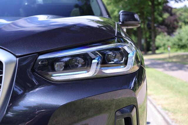 BMW X4 xDrive20i High Executive M-Sport | Head Up | Pano | Laser | Keyless | Parkeerhulpsysteem | Elektrische trekhaak | Driving Assitent | Sportstoelen | Shadowline | Innovatiepakket | etc.