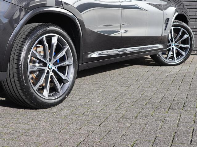 BMW X4 xDrive30i High Executive M Sport Pakket Automaat / Navigatie Professional / Panoramadak / Head-Up Display / Driving Assistant Plus / Innovation Pakket / Leder / M Sportremsysteem / Adaptief Onderstel / 20 Inch