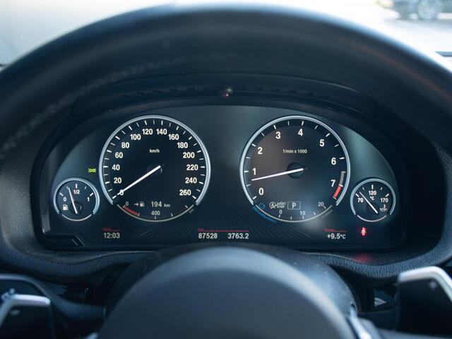 BMW X4 xDrive35i High Executive M Sport Edition | M-Sport | Schuif kanteldak | Stoelverwarming | Head-Up Display | Achteruitrijcamera |