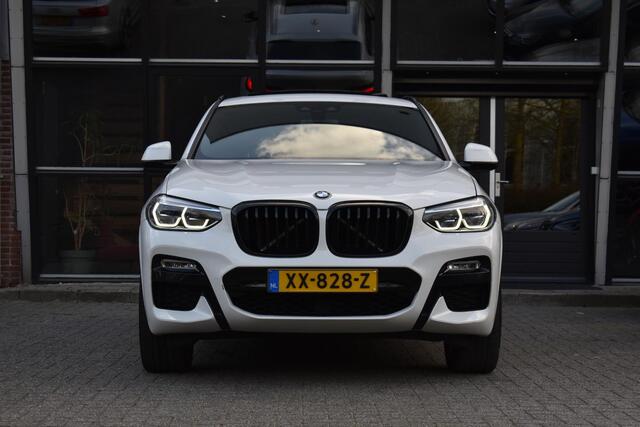 BMW X4 xDrive20i High Executive Edition M-Sport Pano Camera HK